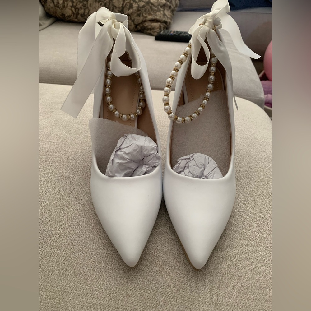 White Women's Heels with Pearl Detail